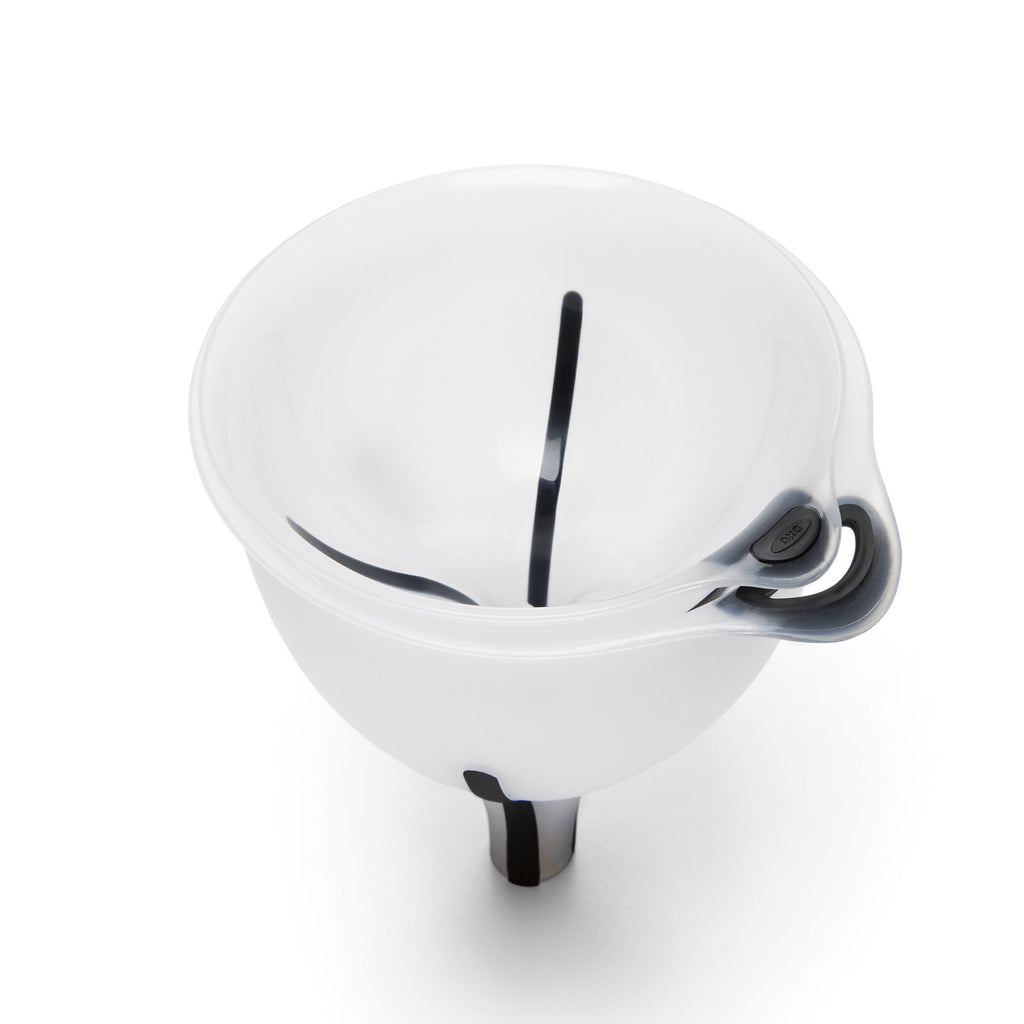 3-piece-multi-purpose-funnel-set-b7 1047091_7_oxogoodgrips_3piecemulitpurposefunnelset.jpg