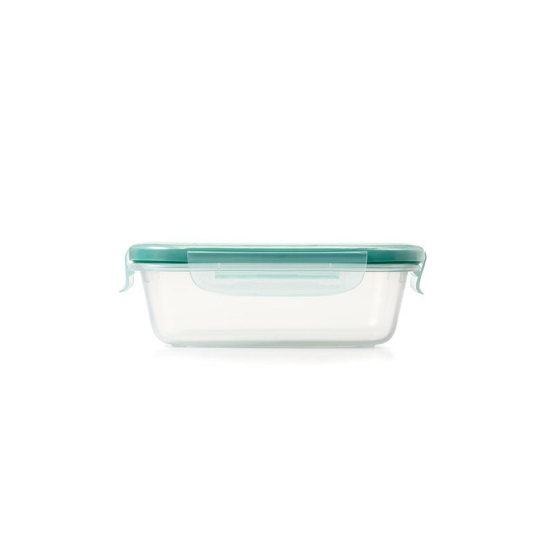 oxo-good-grips-3-cup-smart-seal-plastic-container-d0 11175300snap3cup1.jpg