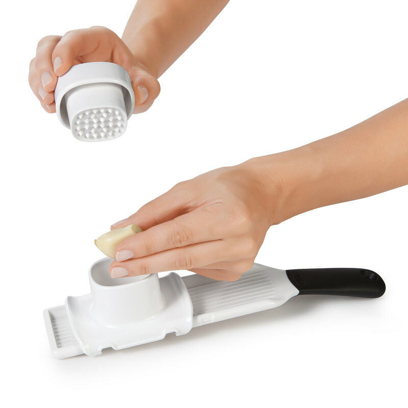 oxo-good-grips-garlic-slicer-q4 111786003.jpg