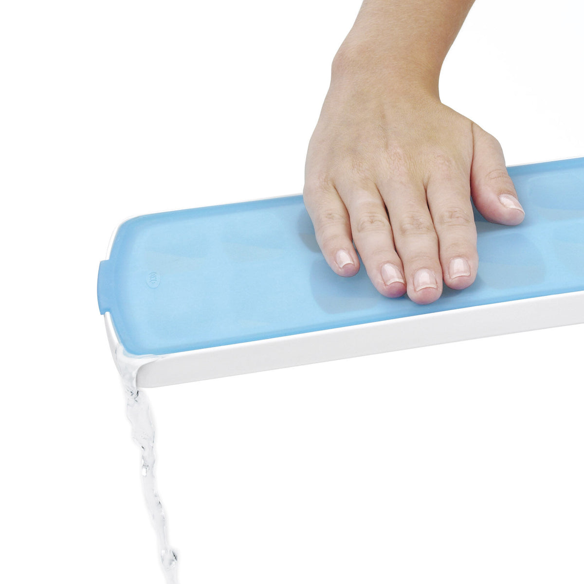 no-spill-ice-cube-tray-i9 1132080_2_no-spill_ice_cube_tray.jpg