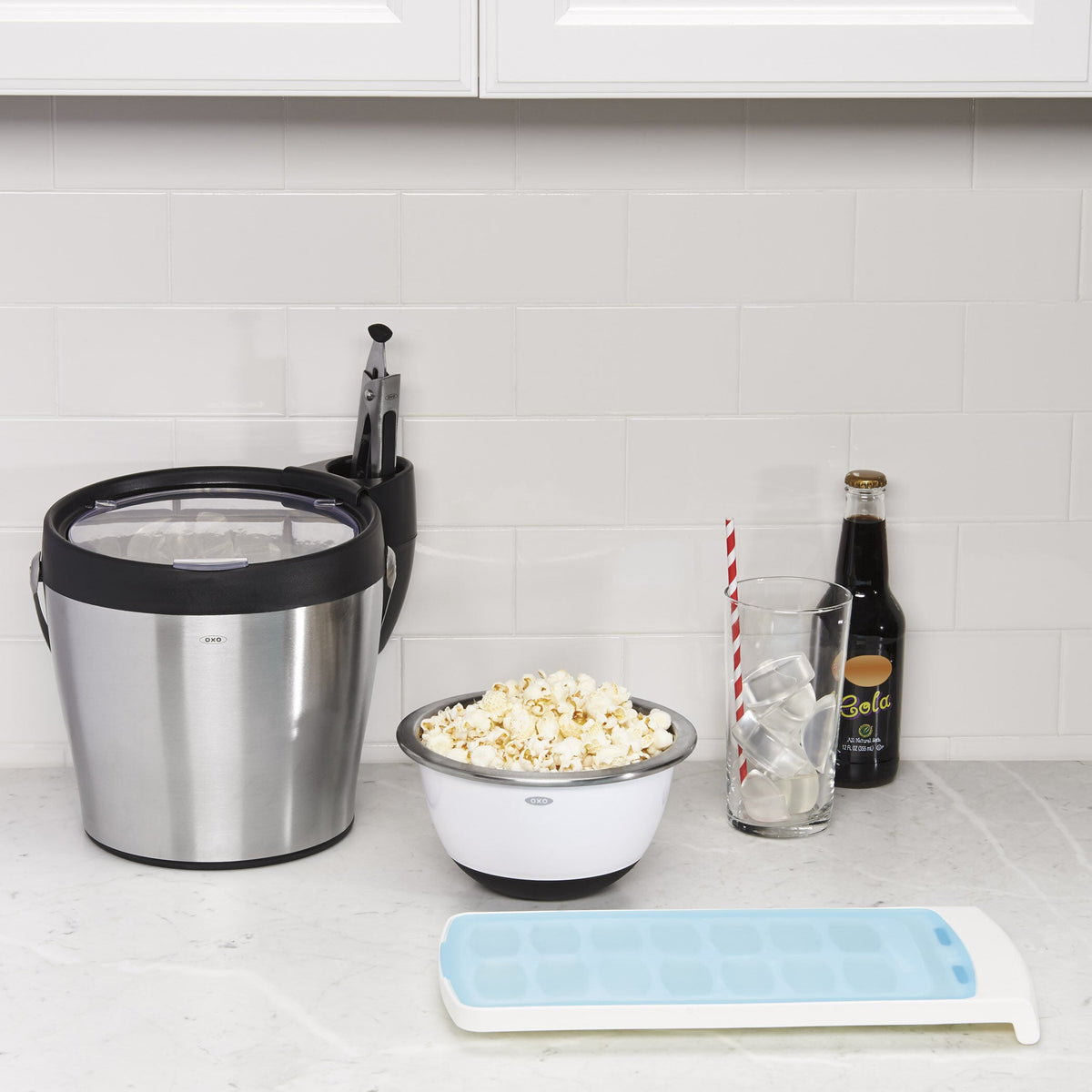 no-spill-ice-cube-tray-i9 1132080_6_no-spill_ice_cube_tray.jpg