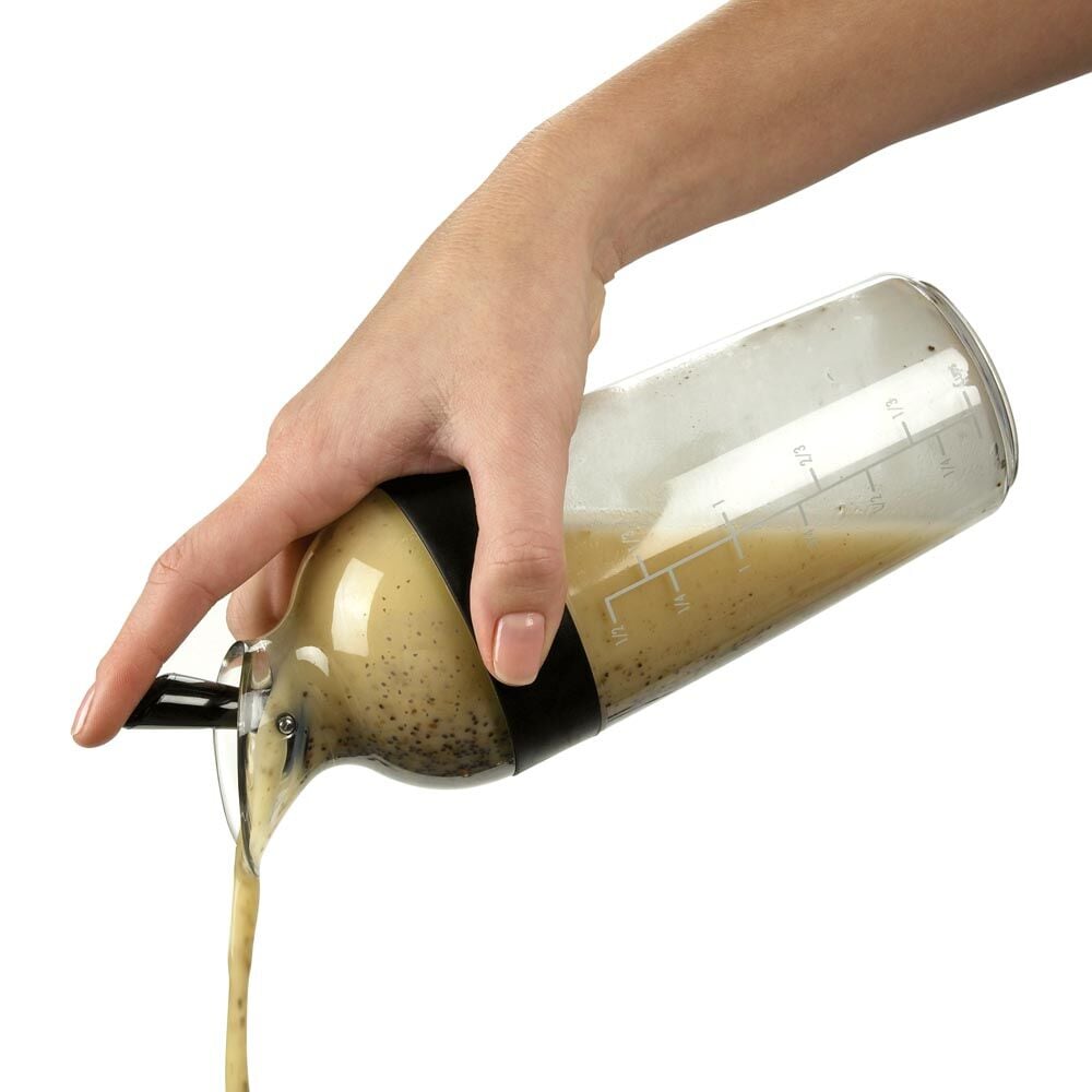 salad-dressing-shaker-t0 1188500_3.jpg