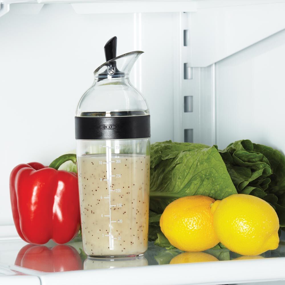 salad-dressing-shaker-t0 1188500_4.jpg