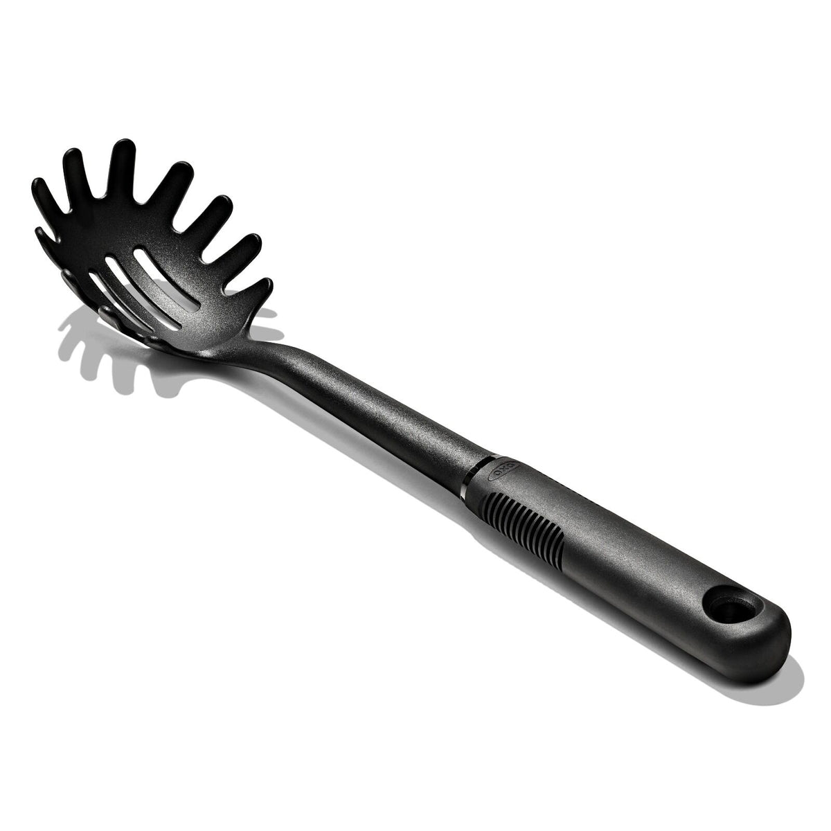 oxo-good-grips-nylon-spaghetti-server-k8 1190900v6_pdp_carousel_3.jpeg