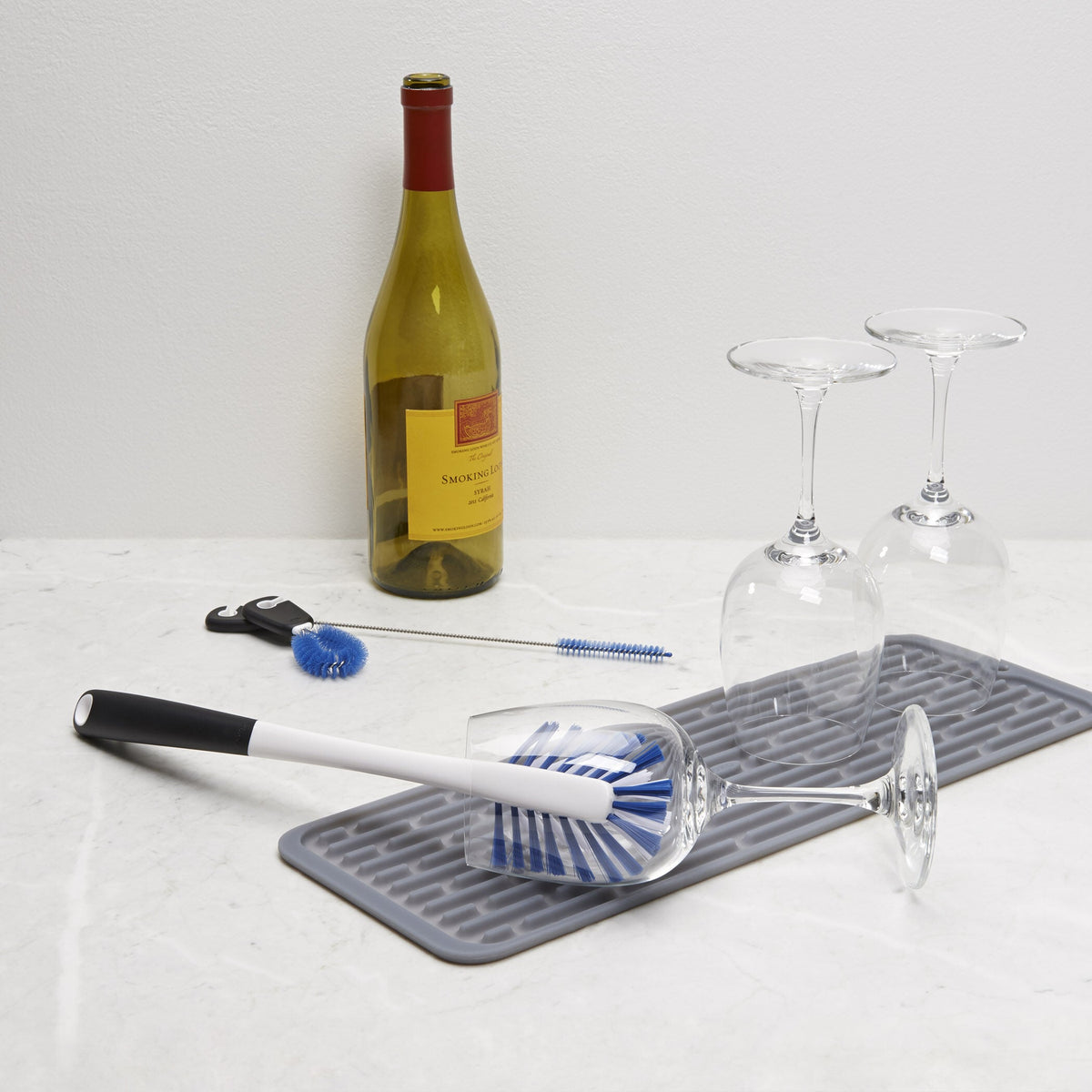water-bottle-cleaning-set-x0 1329080_7_water_bottle_cleaning_set.jpg