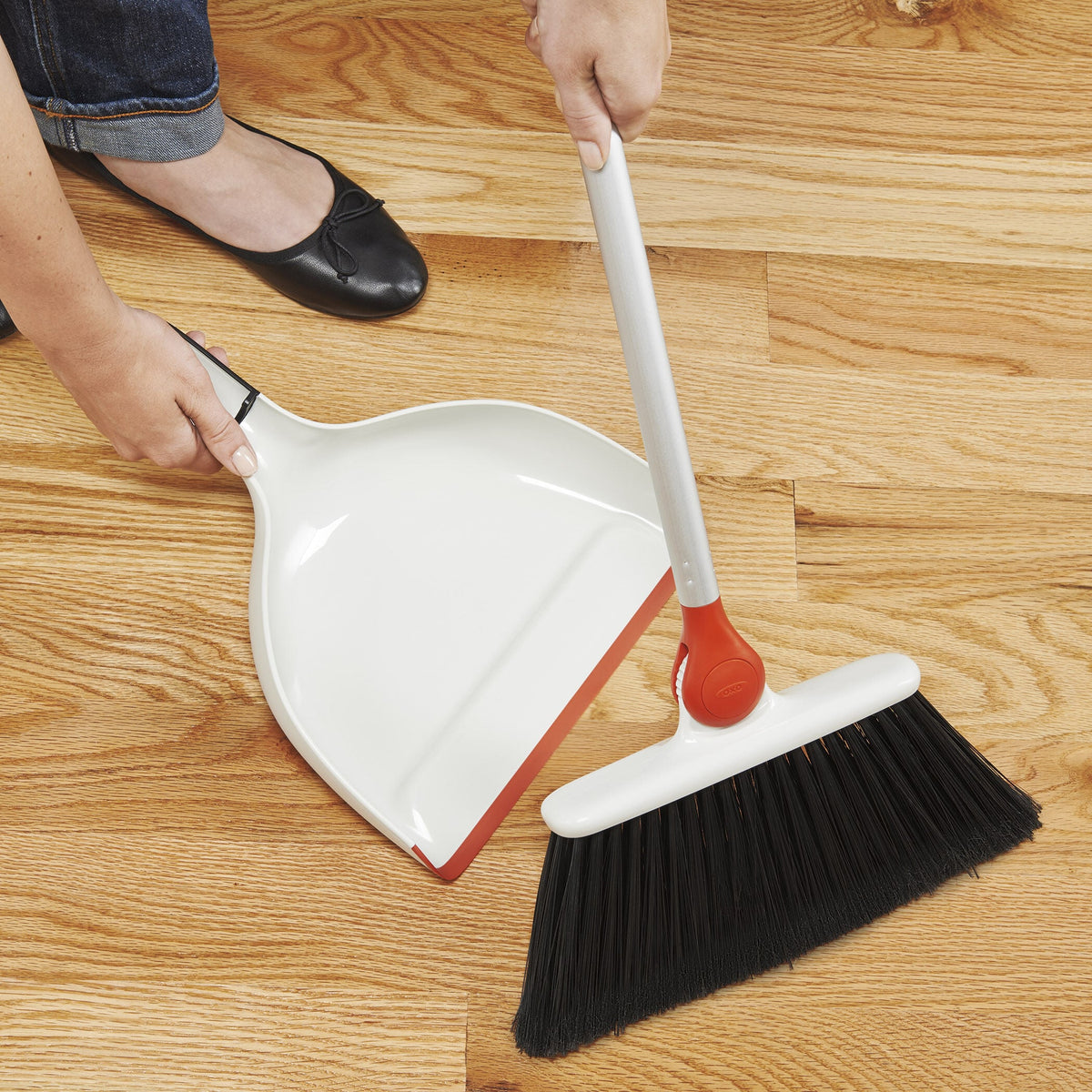 any-angle-broom-w9 1336580_5_any-angle_broom.jpg