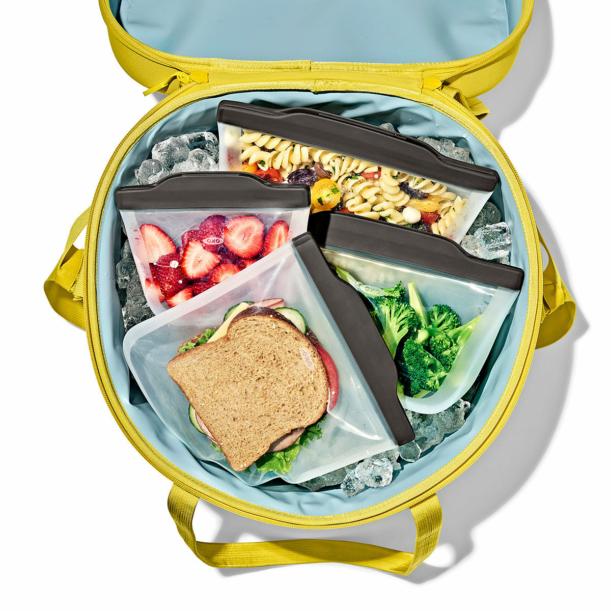 outdoor-silicone-reusable-stand-up-bag-quart-32-oz-o5 9112900_silicone_stand-up_quart_32oz_02.jpg