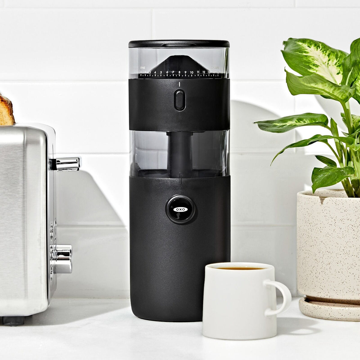compact-conical-burr-coffee-grinder-e7 brew_8720800_compactgrinder_pdp_07.jpg