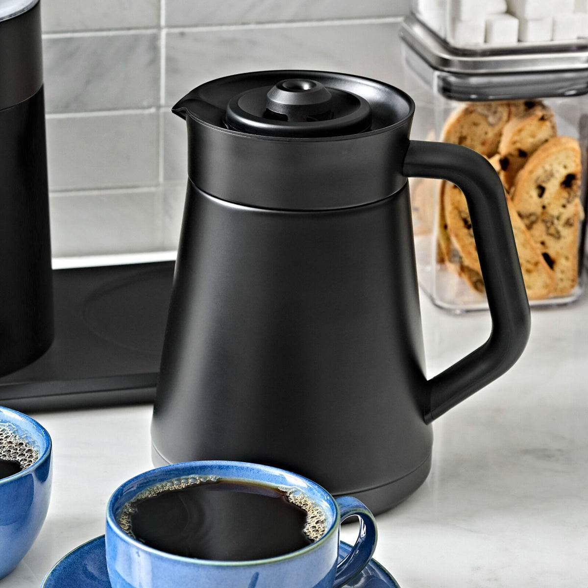 replacement-carafe-for-9-cup-coffee-maker-matte-black-t8 brew_8725100_9-cup-coffee-maker-black-carafe_pdp_02_1_.jpeg