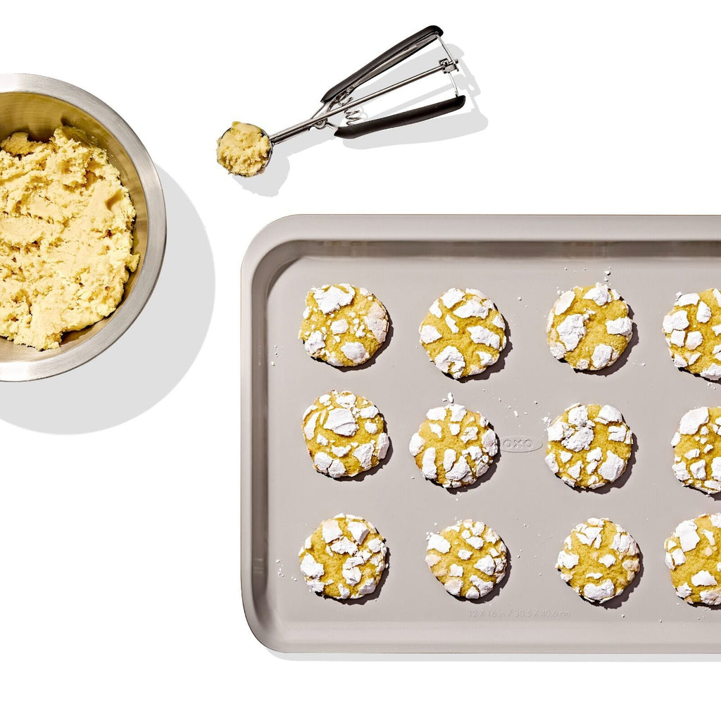 non-stick-pro-ceramic-coated-metal-bakeware-cookie-sheet-biscuit-g5 c3946024-e338-40f6-8233-80d425b1e6dc.jpeg