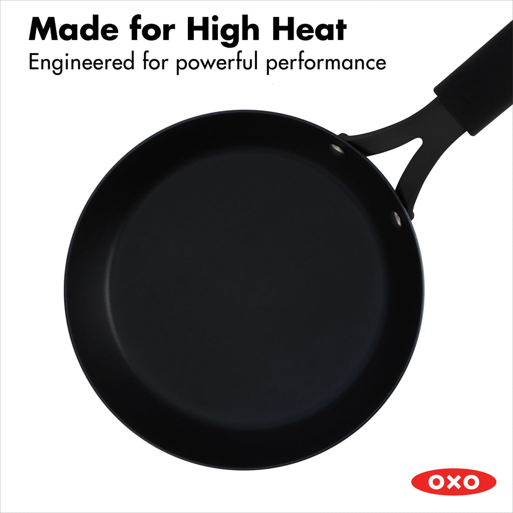 carbon-steel-obsidian-series-8-inch-frypan-with-silicone-sleeve-y0 cc005099-001-7.jpg