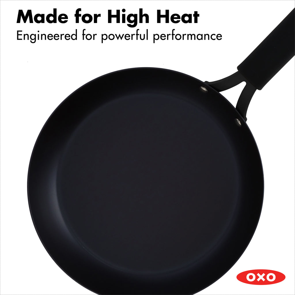 carbon-steel-obsidian-series-10-inch-frypan-with-silicone-sleeve-z3 cc005100-001-7.jpg