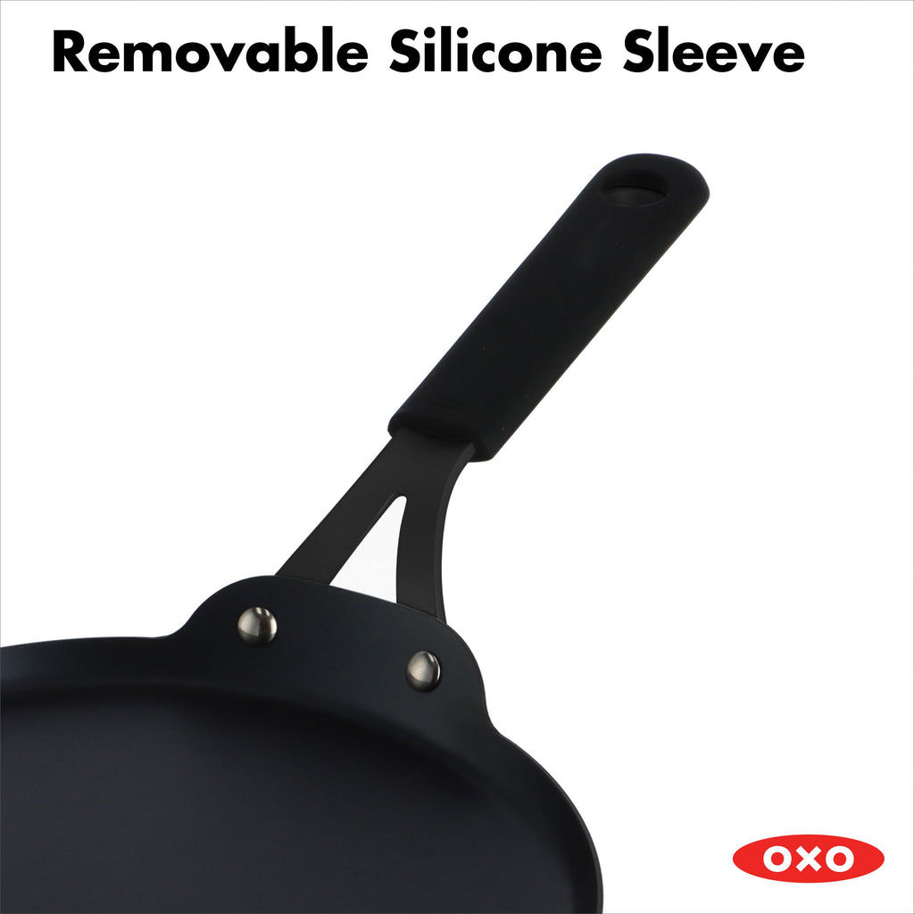 obsidian-carbon-steel-10-inch-crepe-pan-with-silicone-sleeve-d4 cc005102-001-5.jpg