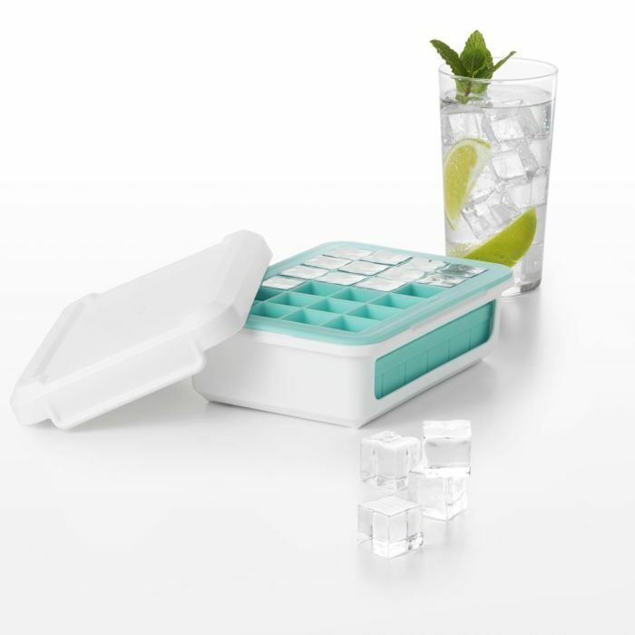 covered-silicone-ice-cube-tray-cocktail-cubes-c9 covered_silicone_ice_cube_tray-cocktail_cubes_11154300_3.jpg