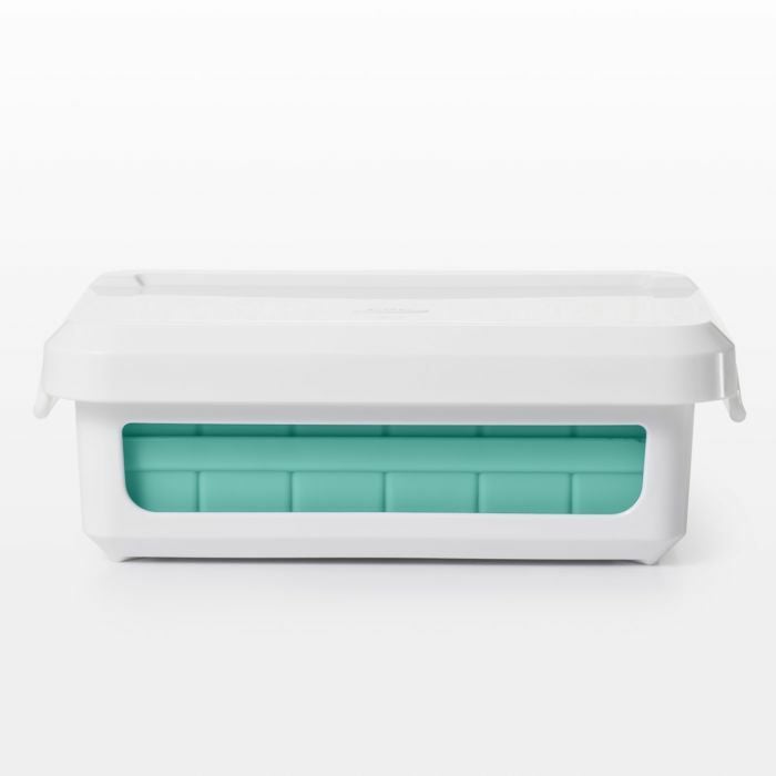 covered-silicone-ice-cube-tray-cocktail-cubes-c9 covered_silicone_ice_cube_tray-cocktail_cubes_11154300_8.jpg