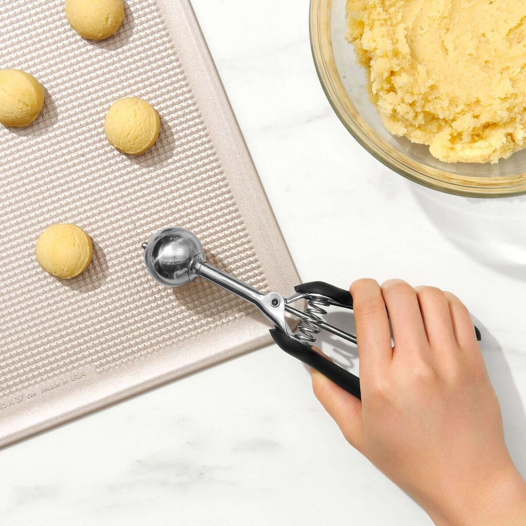 small-cookie-scoop-i9 gg_1044083_4a_1_.jpg