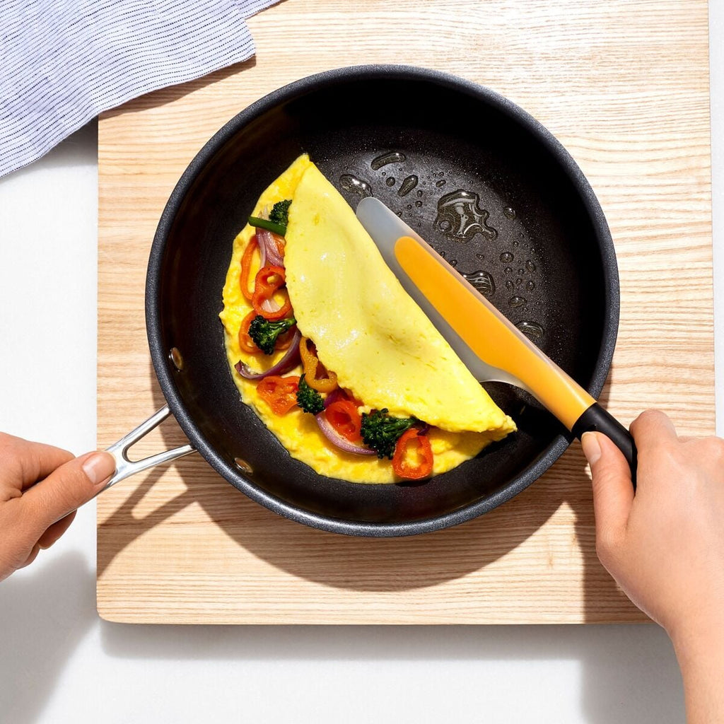 small-flip-and-fold-omelet-turner-v6 gg_11140800_4.jpg