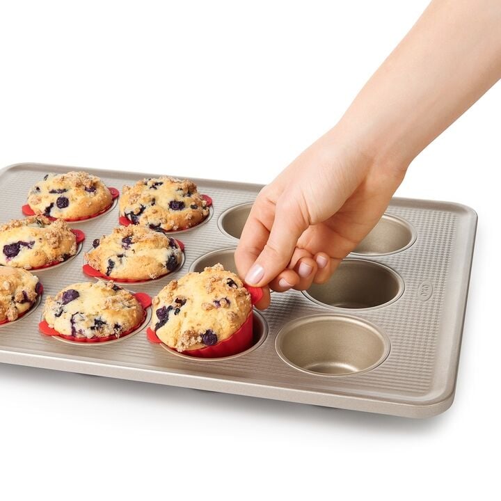 silicone-baking-cups-12-pack-f6 gg_11211000_4.jpg
