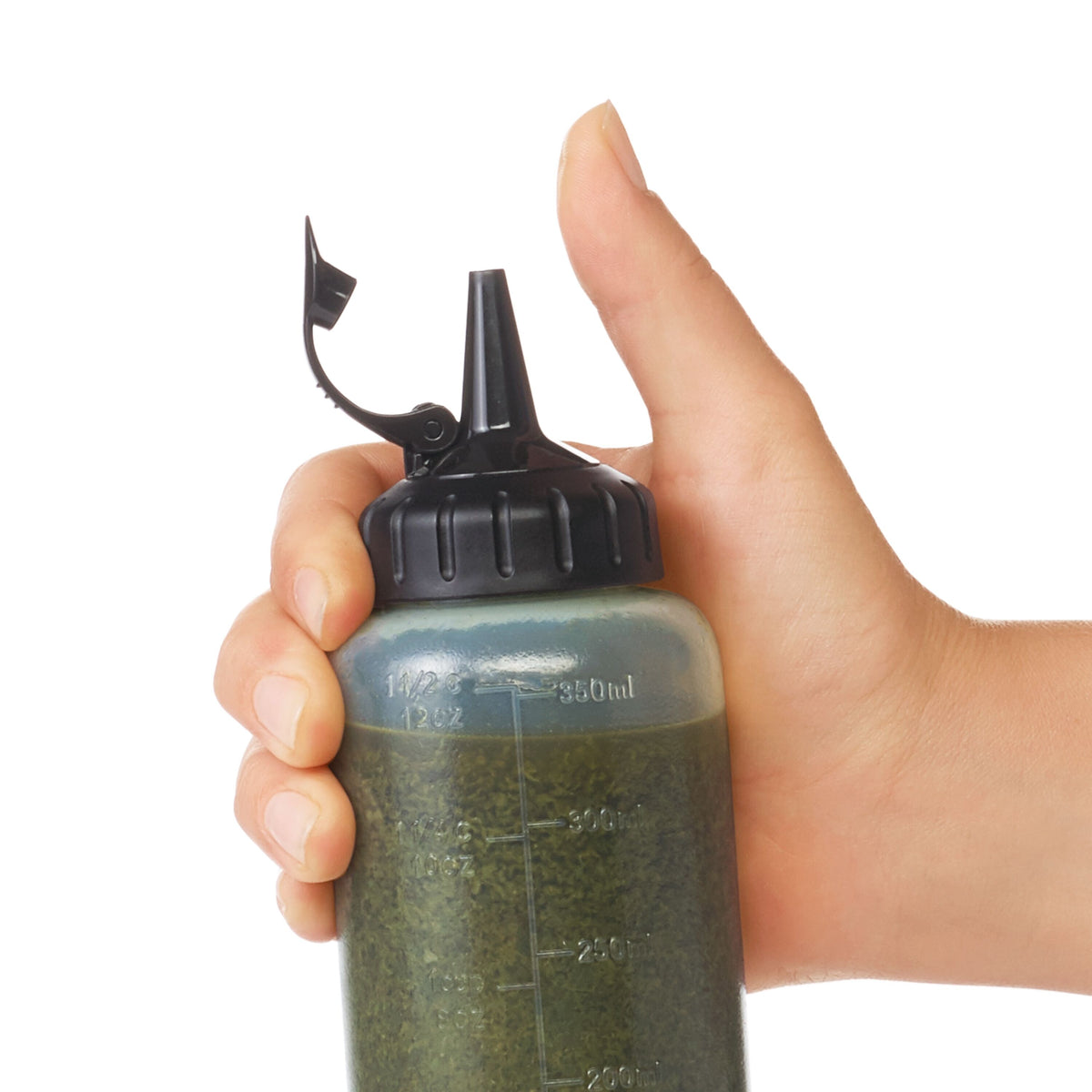 oxo-chef-s-squeeze-bottles-6-ounces-a0 gg_11219200_4c.jpg
