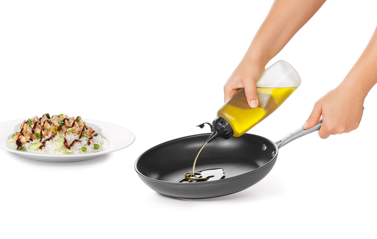oxo-chef-s-squeeze-bottles-16-ounces-t2 gg_11219400_4_-v2.jpg