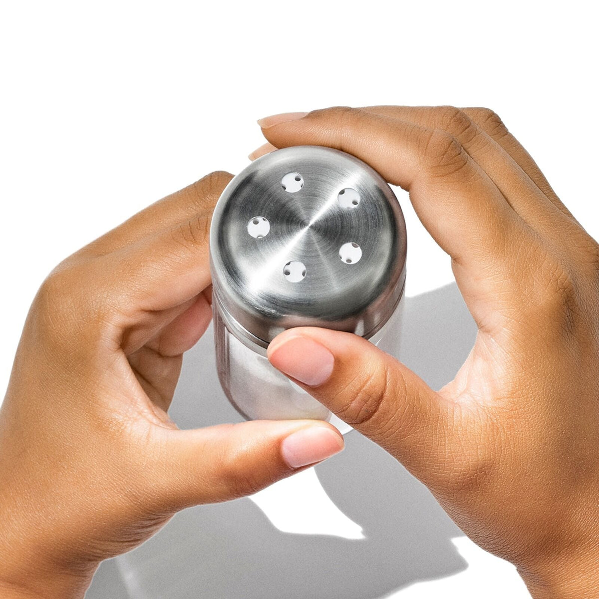 glass-adjustable-shaker-set-b0 gg_11312600_adjustablesaltandpeppershakers_pdp_04.jpeg