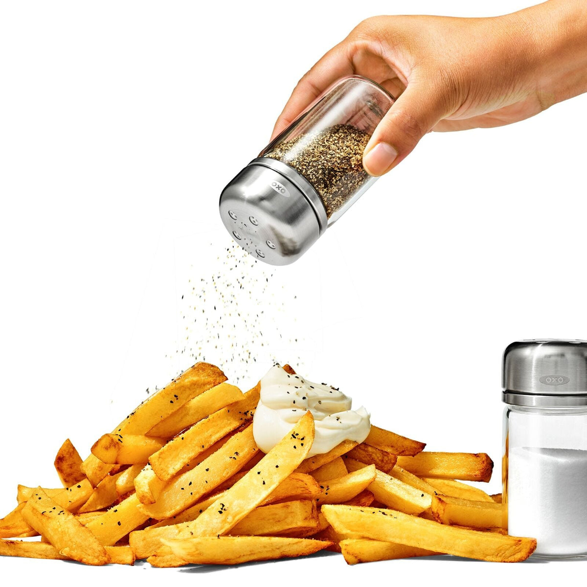glass-adjustable-shaker-set-b0 gg_11312600_adjustablesaltandpeppershakers_pdp_05.jpeg