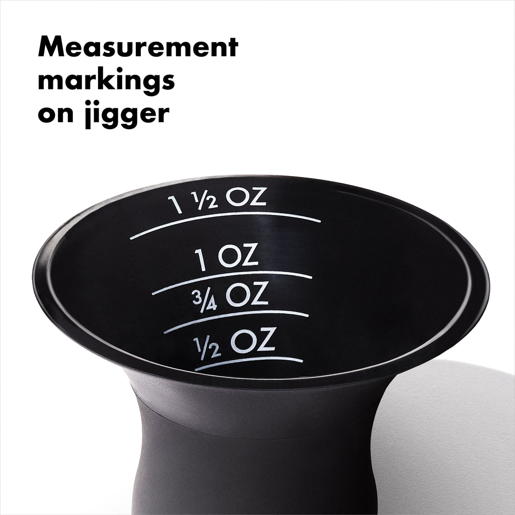 oxo-good-grips-plastic-cocktail-shaker-20-oz-590-ml-capacity-j4 gg_11327200_8a.jpg
