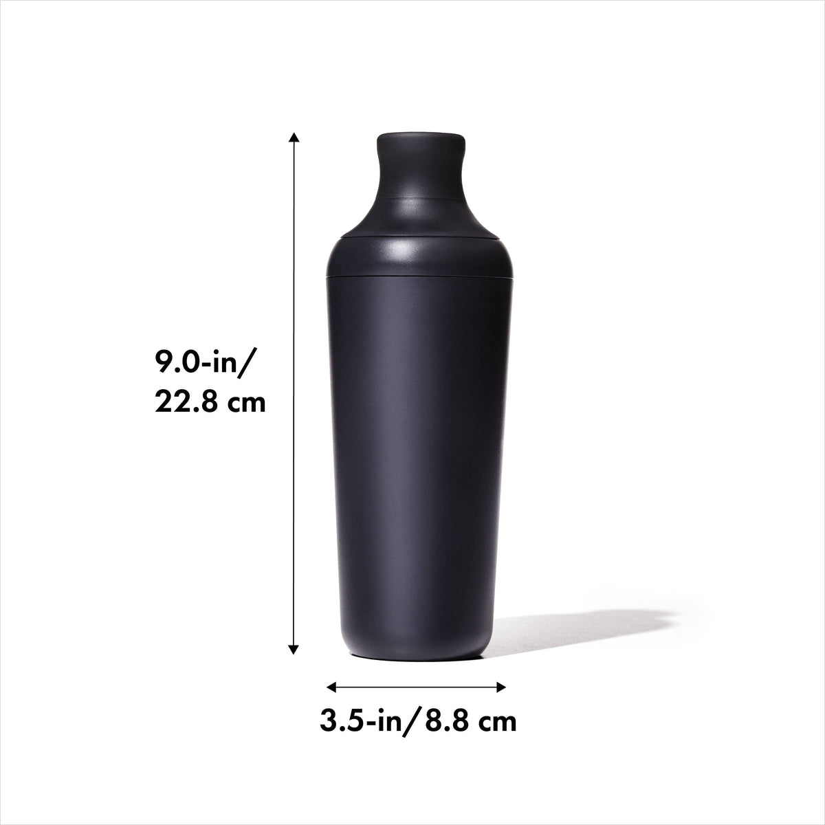 oxo-good-grips-plastic-cocktail-shaker-20-oz-590-ml-capacity-j4 gg_11327200_8dim.jpg