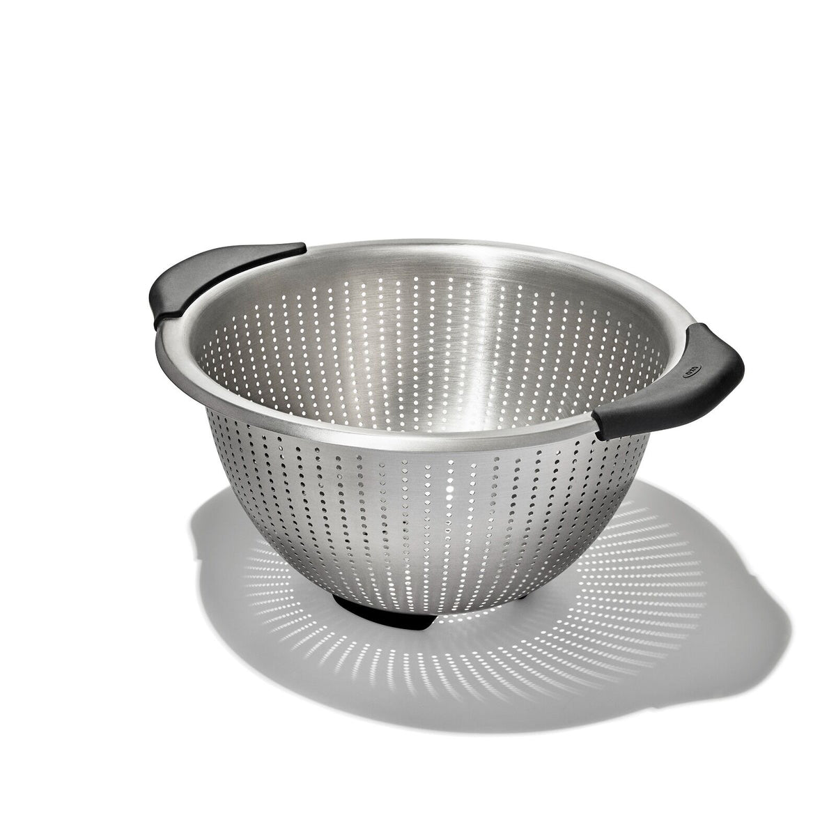 5-qt-stainless-steel-colander-o9 gg_11330900_stainlesssteelcolander5qt_02_rgb.jpg