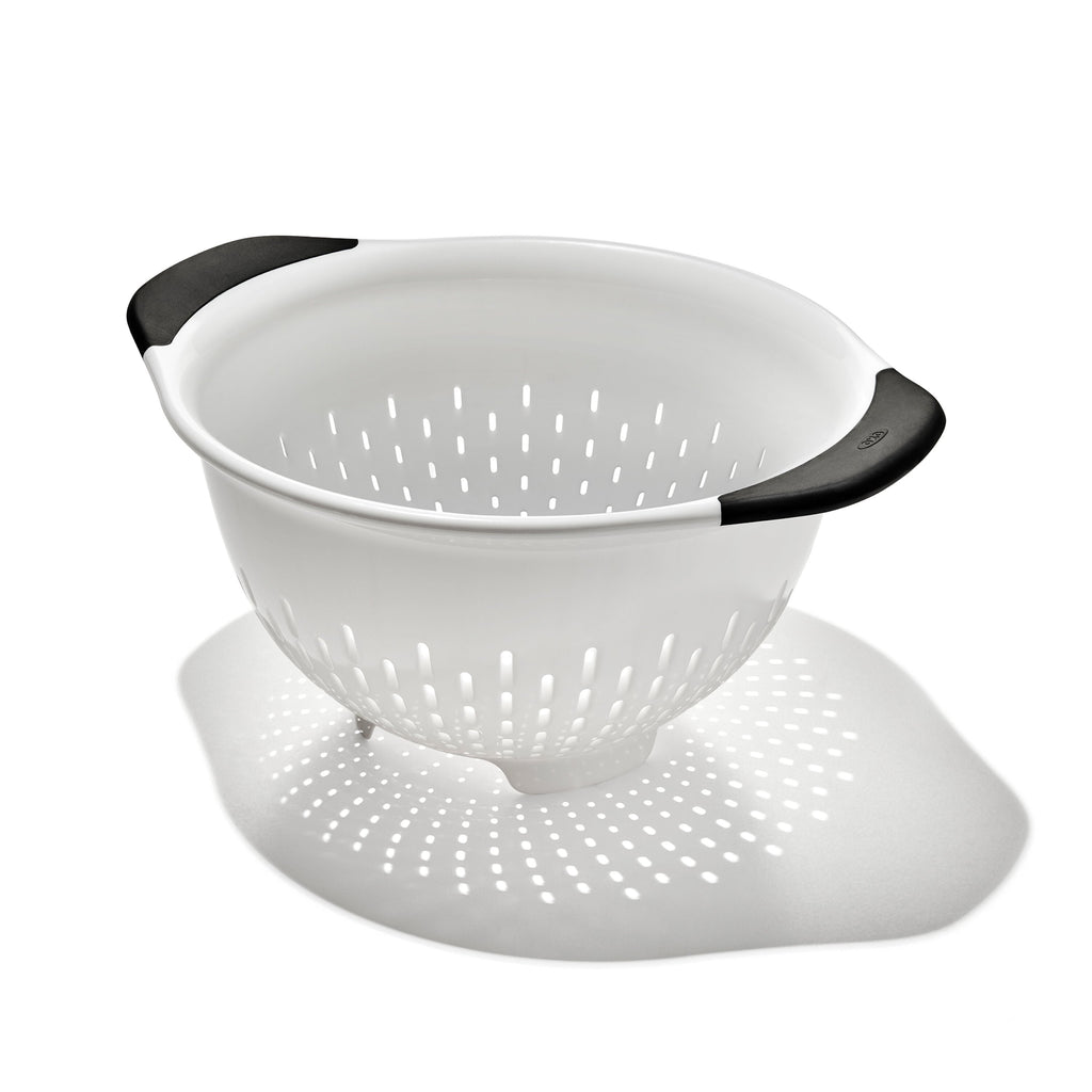 plastic-colander-j5 gg_11331000_plasticcolander3qt_apdp_00_main.jpg