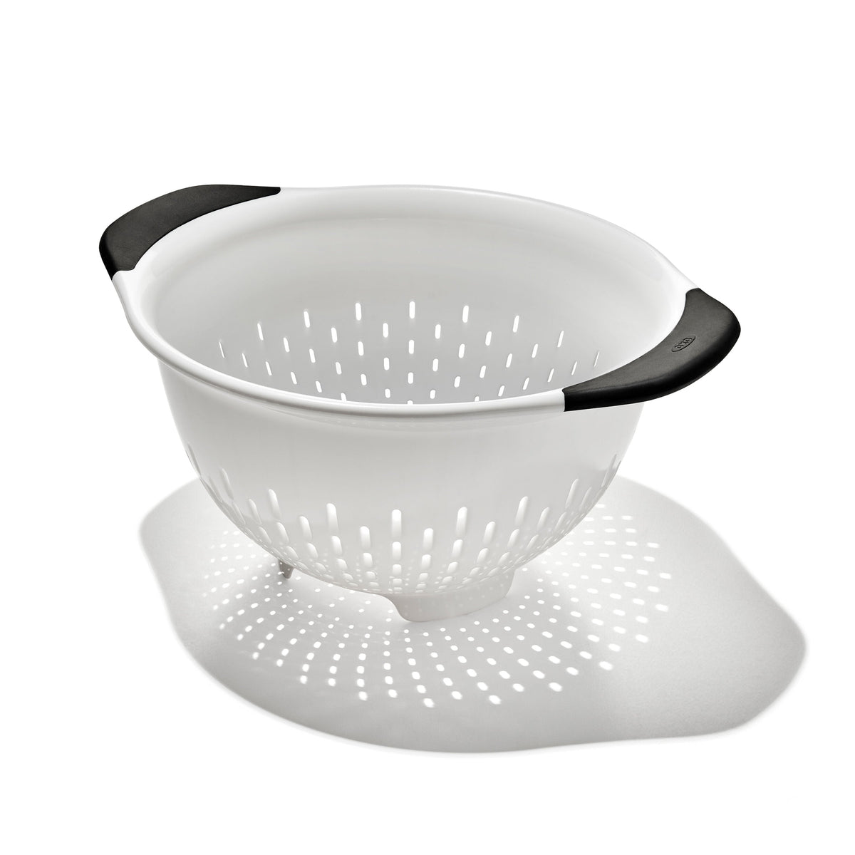 plastic-colander-j5 gg_11331000_plasticcolander3qt_apdp_00_main.jpg