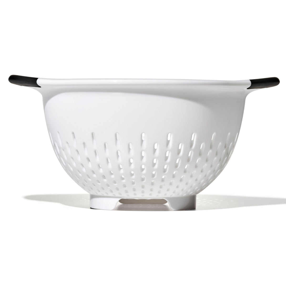 plastic-colander-j5 gg_11331000_plasticcolander3qt_pdp_03.jpg