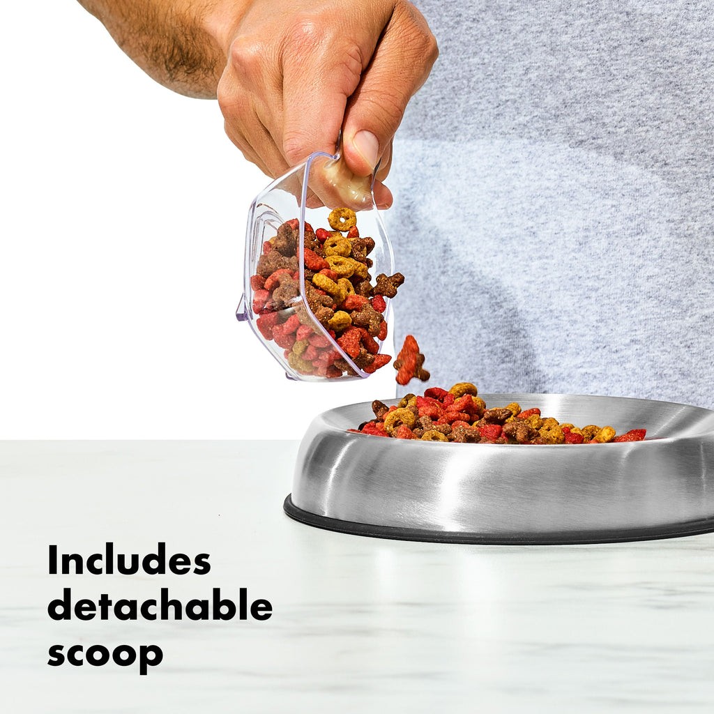 oxo-good-grips-pet-pop-container-4-4-qt-4-2-l-with-scoop-q0 gg_11332700_8b.jpg