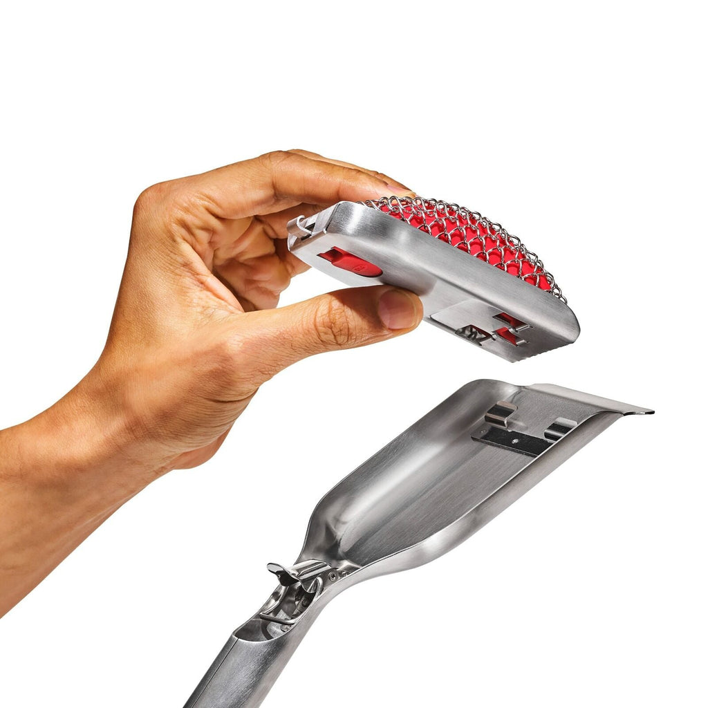 coiled-grill-brush-with-replaceable-head-d3 gg_11356300_coiledgrillbrush_04_p.jpg