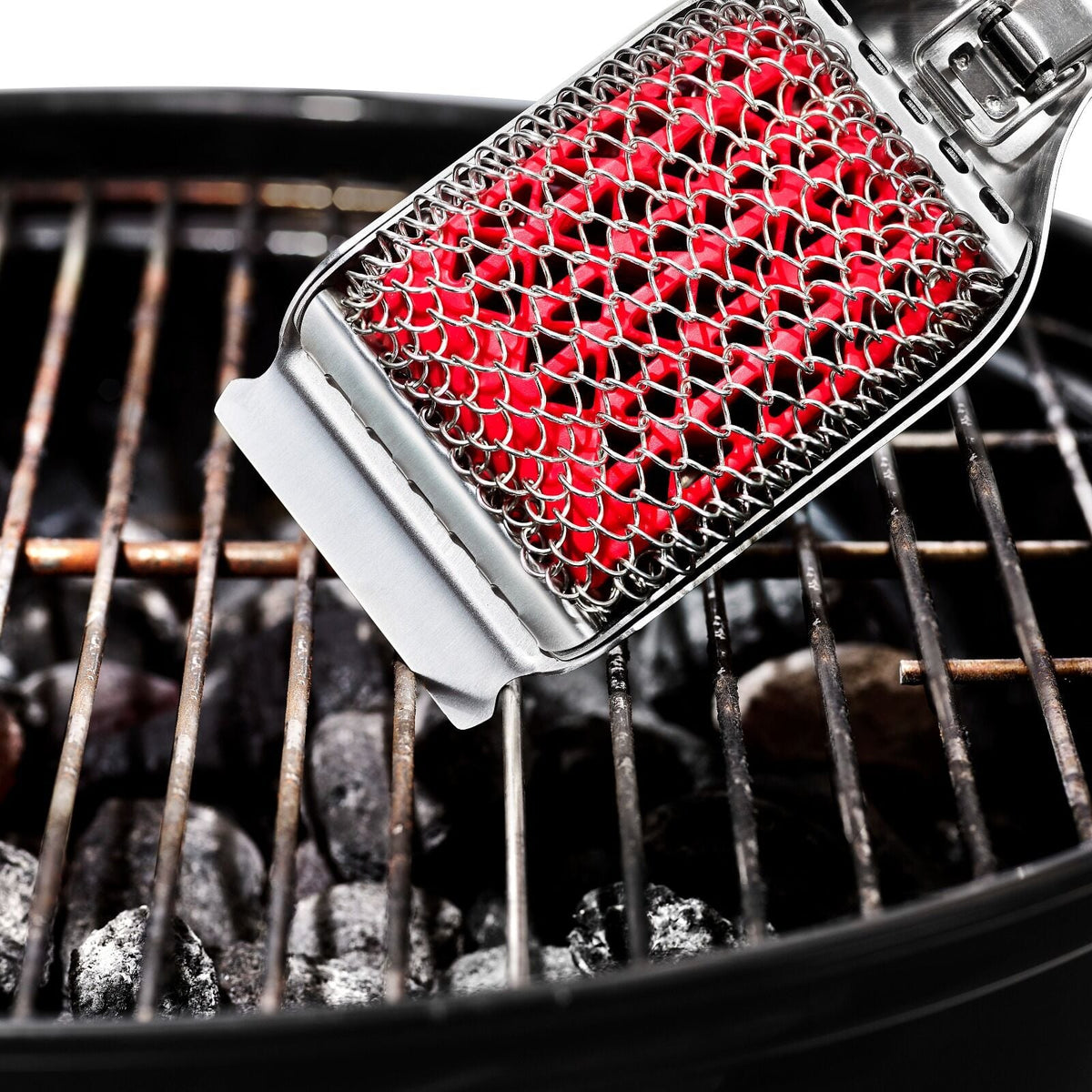 coiled-grill-brush-with-replaceable-head-d3 gg_11356300_coiledgrillbrush_11.jpg