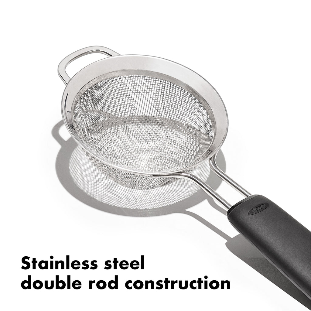 oxo-good-grips-3-in-7-6-cm-mini-strainer-z0 gg_1136000_8a_1_.jpg