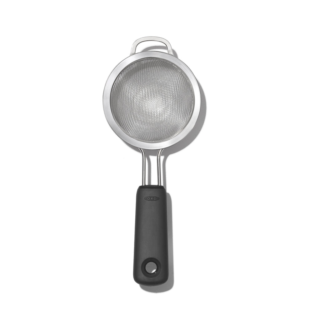oxo-good-grips-3-in-7-6-cm-mini-strainer-z0 gg_1136000v2_033021_01_rgb_1_.jpg