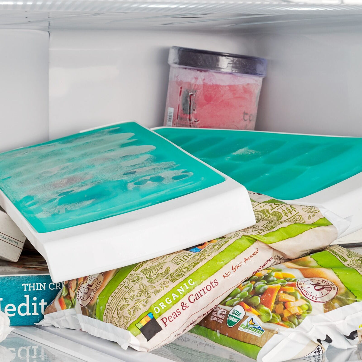 no-spill-ice-cube-tray-2-pack-r2 gg_11362000_nospillicecubetray2pk_pdp_02.jpg