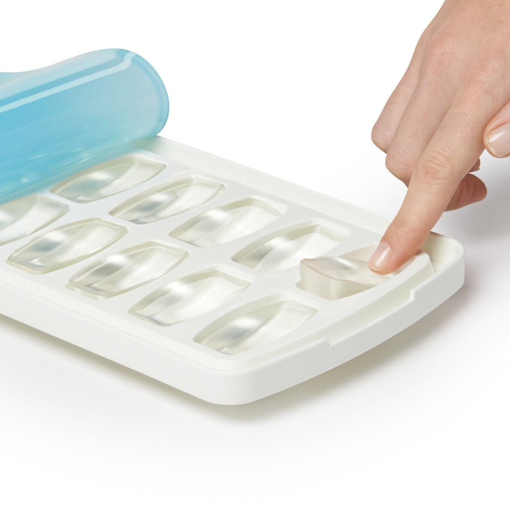 no-spill-ice-cube-tray-2-pack-r2 gg_11362000_nospillicecubetray2pk_pdp_04.jpg