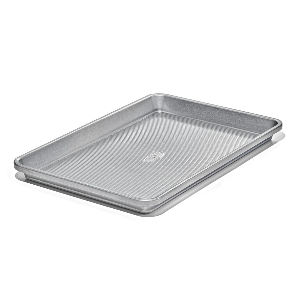 non-stick-pro-clear-coated-jelly-roll-pan-e5 gg_11435000_jelly-roll-pan_pdp_04_1.jpeg
