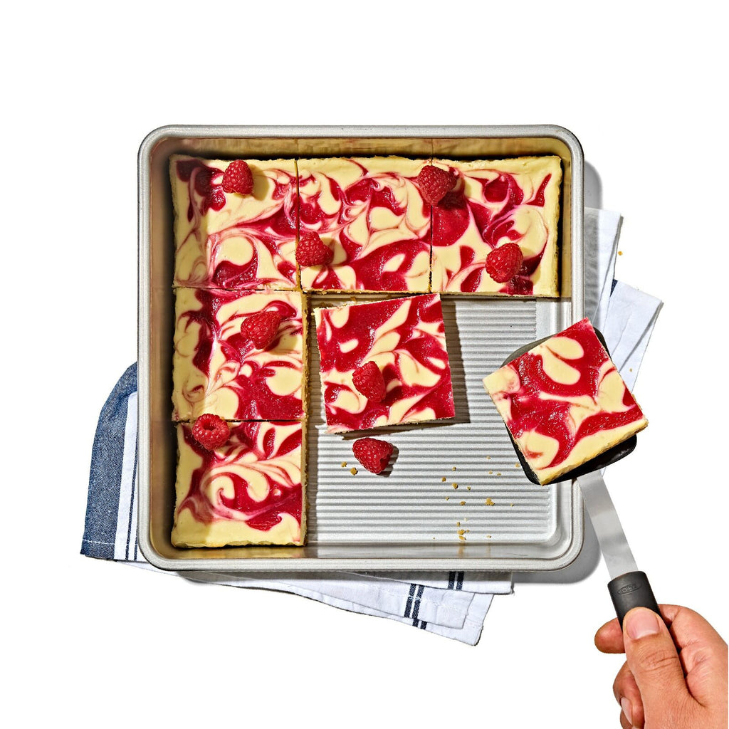 nonstick-pro-clear-coated-9in-square-cake-pan-b6 gg_11435200_9in-square-cake-pan_pdp_02.jpeg