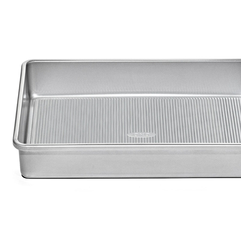non-stick-pro-clear-coated-9inx13in-cake-pan-w9 gg_11435500_9x13-cake-pan_pdp_05.jpeg