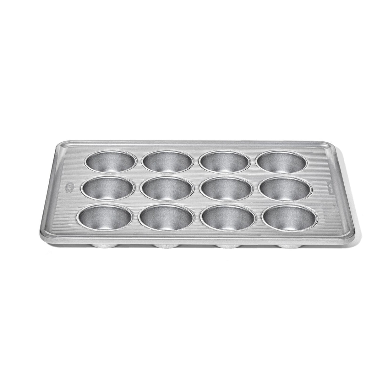 non-stick-pro-clear-coated-12-cup-muffin-pan-y6 gg_11435600_12-cup-muffin-pan_apdp_00_main.jpeg
