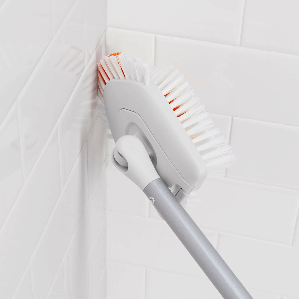 extendable-tub-and-tile-brush-i7 gg_12166000_7_1_.jpg