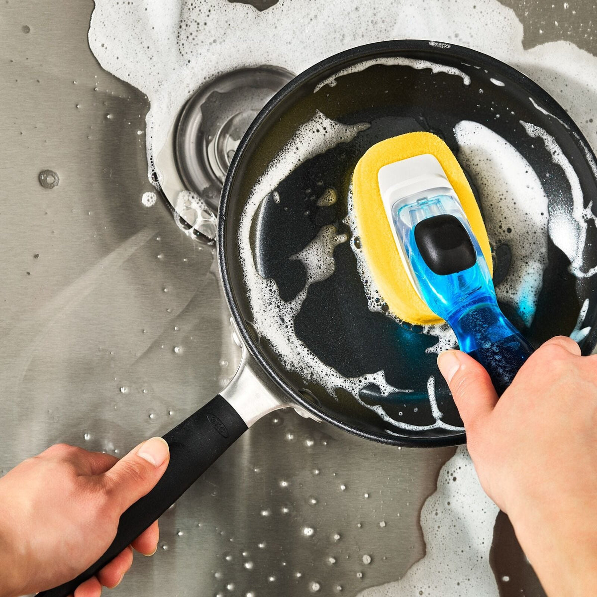 soap-dispensing-dish-sponge-l1 gg_12361300_soapdispensingdishsponge_pdp_02.jpg