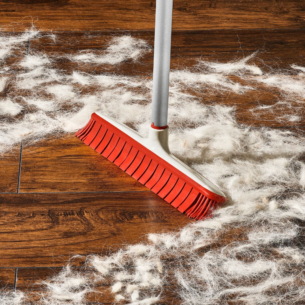 oxo-good-grips-fur-broom-x7 gg_12423000_fur-broom-compact_pdp_06.jpeg