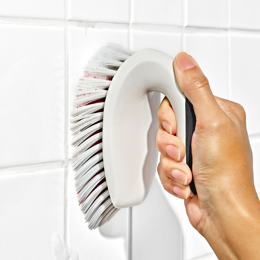 all-purpose-scrub-brush-2-pack-c7 gg_12426000_scrub-brush-2-pack_pdp_03.jpeg