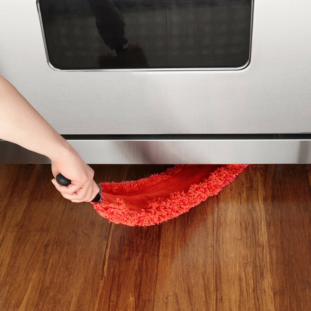 microfiber-under-appliance-duster-j6 gg_1245400_4b_1_.jpg