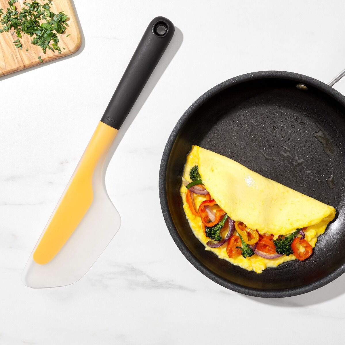 flip-and-fold-omelet-turner-g0 gg_1255680_9.jpg