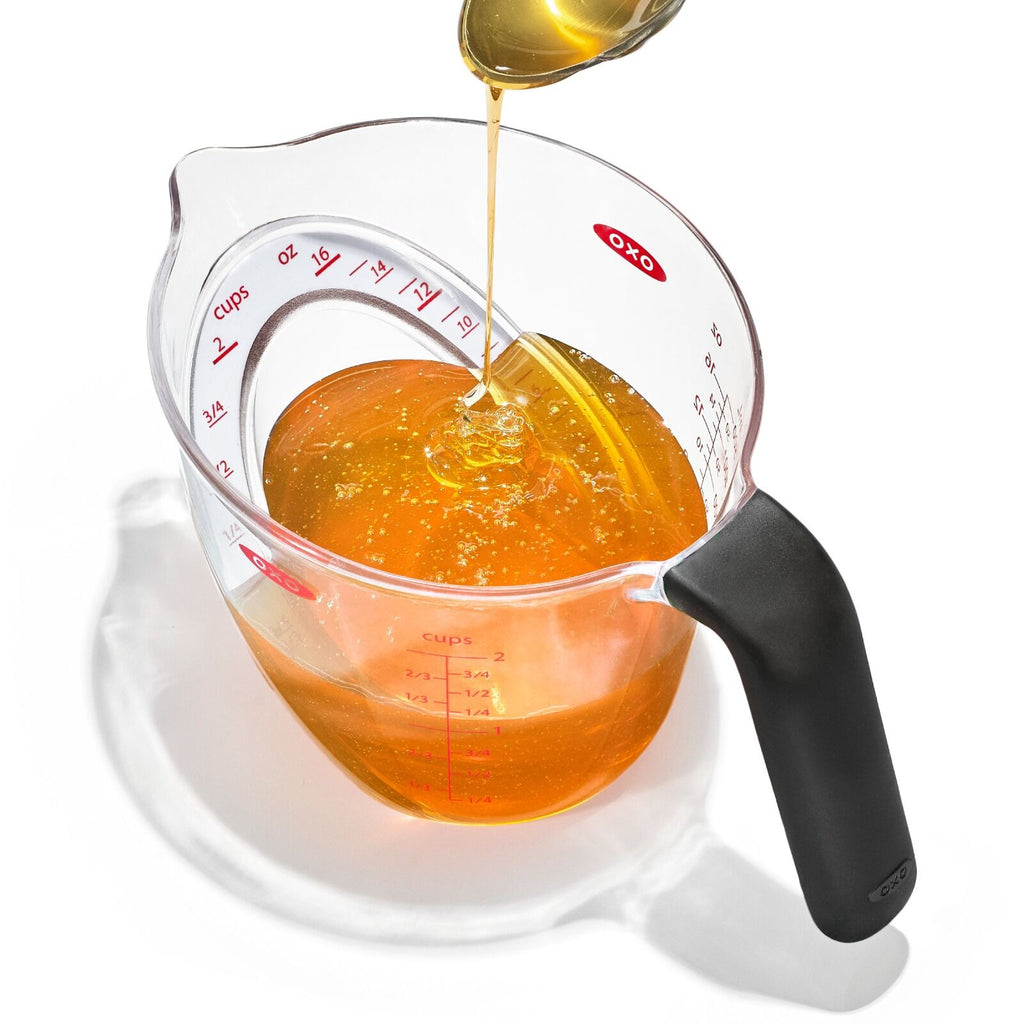 3-piece-angled-measuring-cup-set-u6 gg_70881v6_1cupangledmeasuringcup_pdp_04.jpg